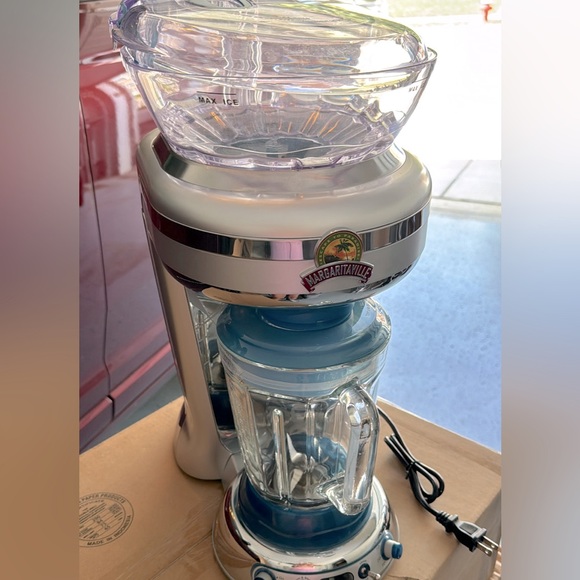 Margaritaville Frozen Drink Maker - Picture 1 of 3